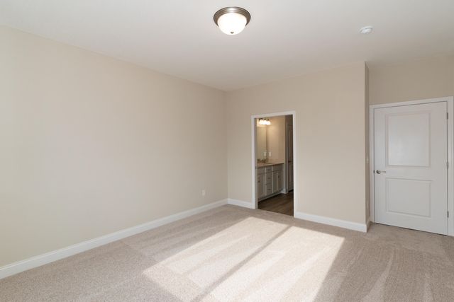 2141 Ridgeline Drive, Hebron, KY 41048