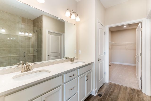 2141 Ridgeline Drive, Hebron, KY 41048