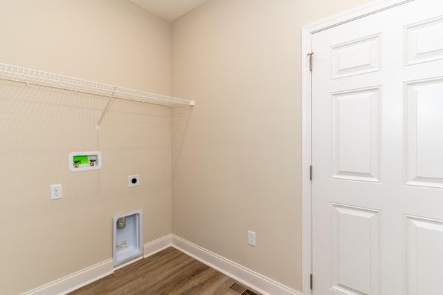 2141 Ridgeline Drive, Hebron, KY 41048