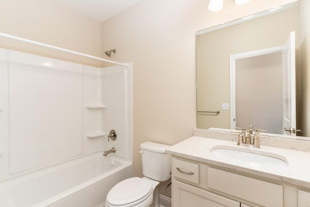 2141 Ridgeline Drive, Hebron, KY 41048