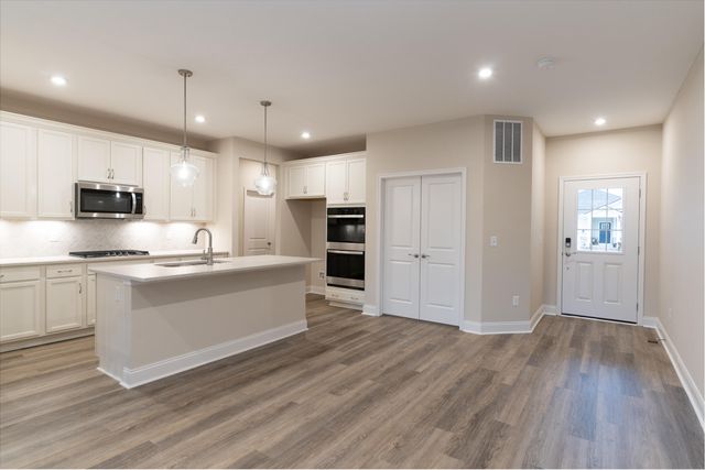 2141 Ridgeline Drive, Hebron, KY 41048