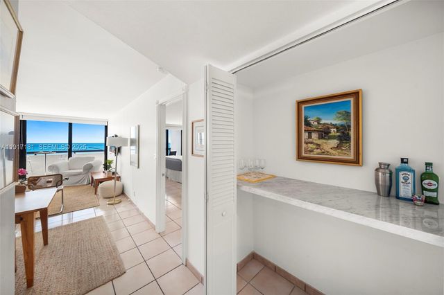 2555 Collins Ave 805, Miami Beach, FL 33140