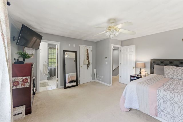 61 Metropolitan Ave, Cranston, RI 02920