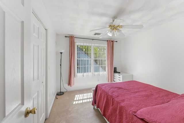 61 Metropolitan Ave, Cranston, RI 02920