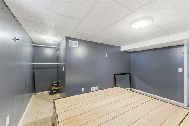 61 Metropolitan Ave, Cranston, RI 02920