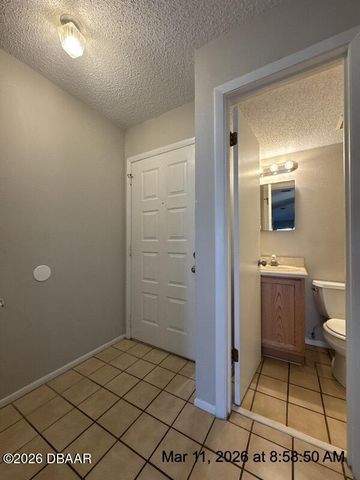 142 White Fawn Drive, Daytona Beach, FL 32114