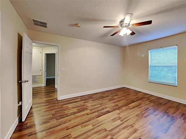 589 ERROL PARKWAY, Apopka, FL 32712