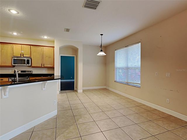 589 ERROL PARKWAY, Apopka, FL 32712