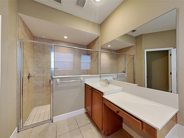 589 ERROL PARKWAY, Apopka, FL 32712