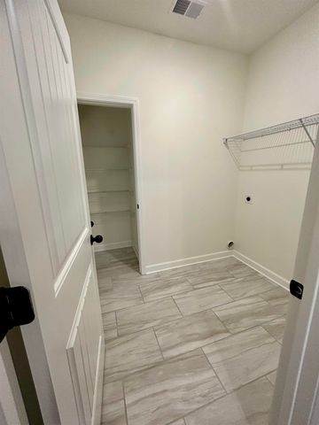 9760 N BLOOMINGTON CIR, Unincorporated, TN 38016