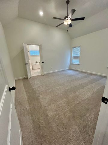 9760 N BLOOMINGTON CIR, Unincorporated, TN 38016