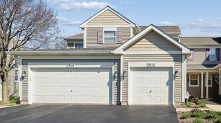 2912 White Thorn Circle, Naperville, IL 60564