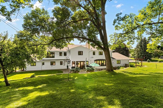 6716 W Shore Drive, Edina, MN 55435