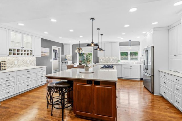 6716 W Shore Drive, Edina, MN 55435