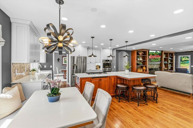6716 W Shore Drive, Edina, MN 55435