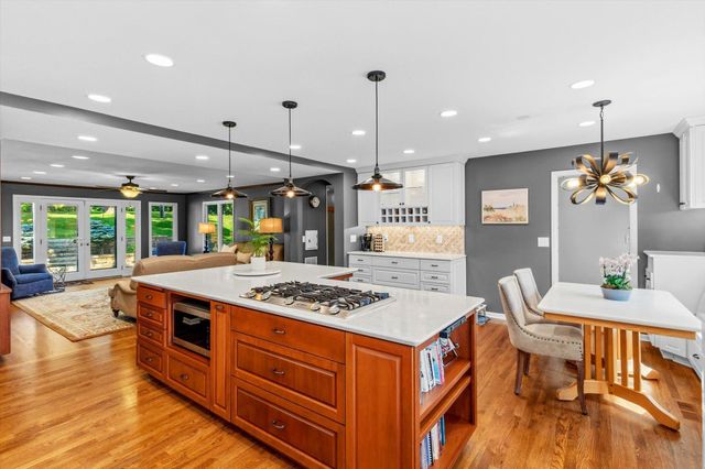 6716 W Shore Drive, Edina, MN 55435