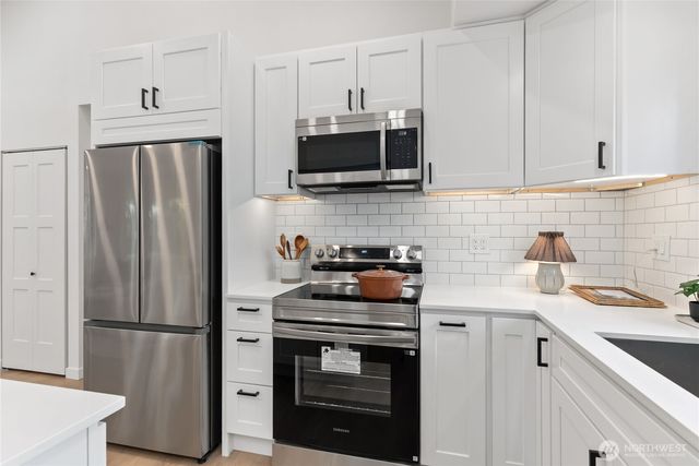 817 SW 356th Street, Federal Way, WA 98023