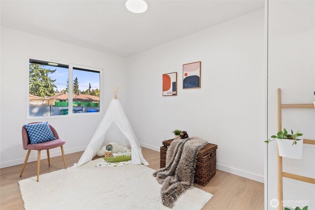 817 SW 356th Street, Federal Way, WA 98023