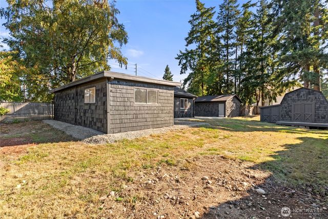 817 SW 356th Street, Federal Way, WA 98023