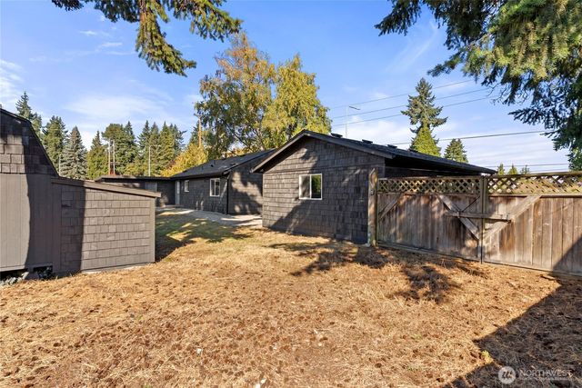 817 SW 356th Street, Federal Way, WA 98023