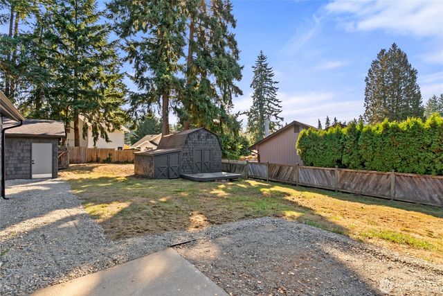 817 SW 356th Street, Federal Way, WA 98023