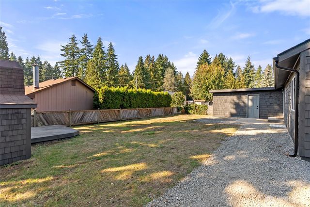 817 SW 356th Street, Federal Way, WA 98023