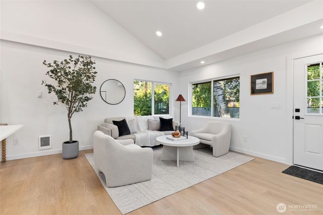 817 SW 356th Street, Federal Way, WA 98023