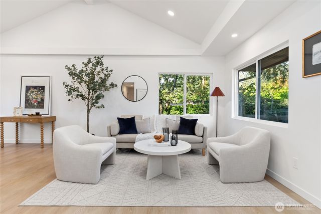 817 SW 356th Street, Federal Way, WA 98023