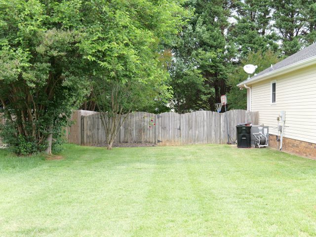2 Tearose Lane, Simpsonville, SC 29681