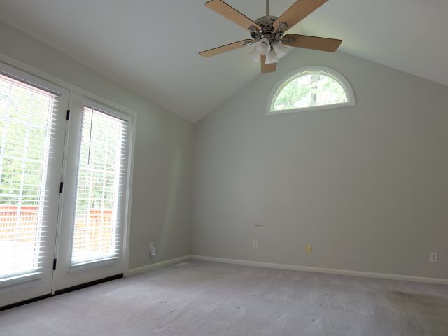 2 Tearose Lane, Simpsonville, SC 29681