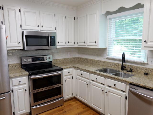 2 Tearose Lane, Simpsonville, SC 29681