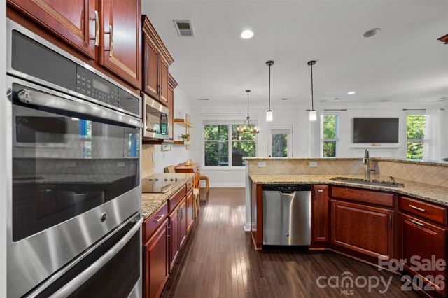 949 Autumn Glen Court, Lake Wylie, SC 29710