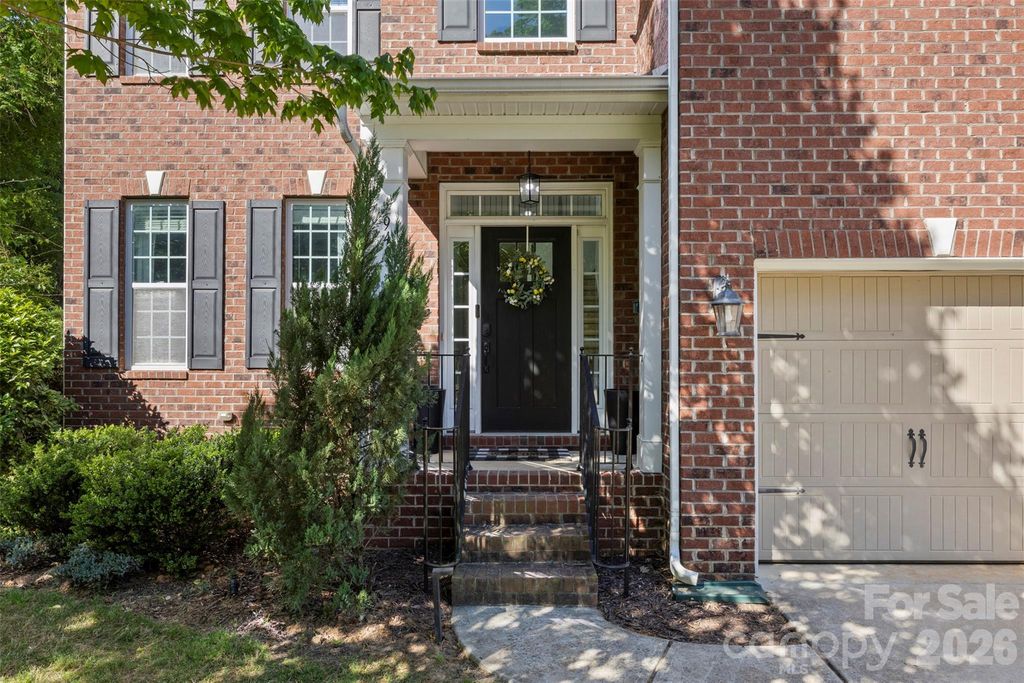 949 Autumn Glen Court, Lake Wylie, SC 29710