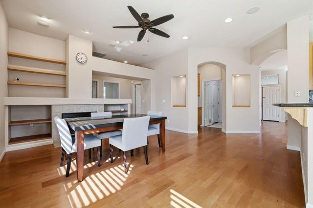 939 mcguire Ct, Folsom, CA 95630