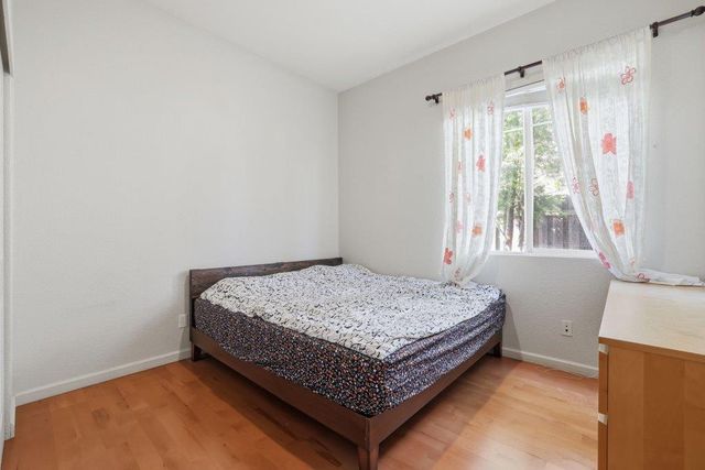 939 mcguire Ct, Folsom, CA 95630