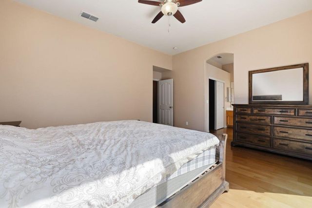 939 mcguire Ct, Folsom, CA 95630