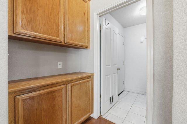 939 mcguire Ct, Folsom, CA 95630