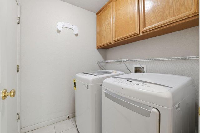 939 mcguire Ct, Folsom, CA 95630