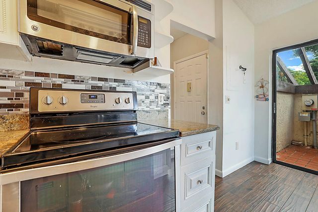 7551 Caesar St A, Lake Worth, FL 33467