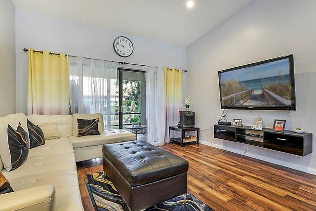 7551 Caesar St A, Lake Worth, FL 33467