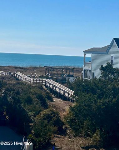 1126 Ocean Boulevard W, Supply, NC 28462