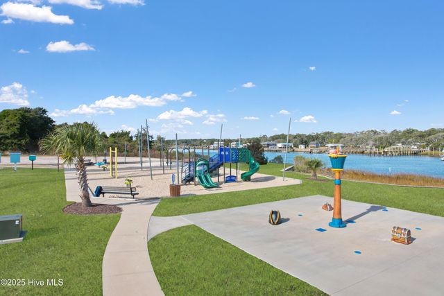 1126 Ocean Boulevard W, Supply, NC 28462