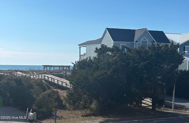 1126 Ocean Boulevard W, Supply, NC 28462