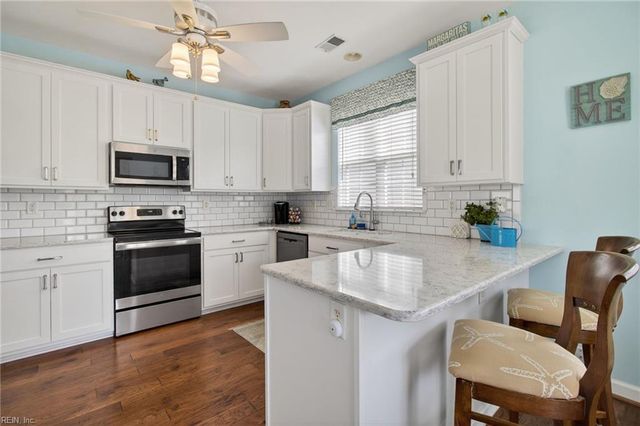 2624 Wonderland CT, Virginia Beach, VA 23456