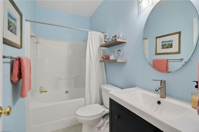 2624 Wonderland CT, Virginia Beach, VA 23456