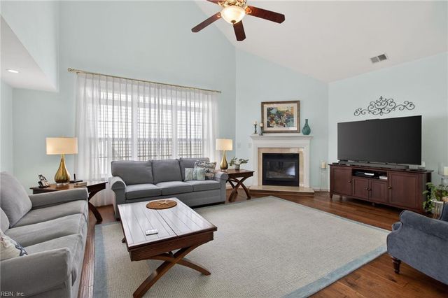 2624 Wonderland CT, Virginia Beach, VA 23456