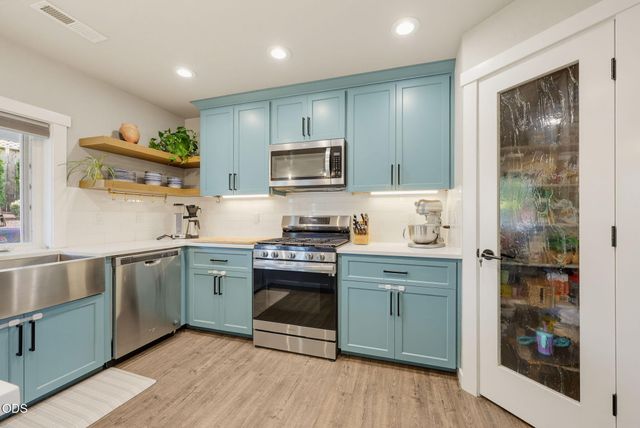 1031 Ruby Meadows Drive, Eagle Point, OR 97524