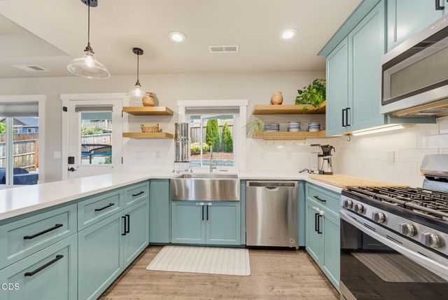 1031 Ruby Meadows Drive, Eagle Point, OR 97524