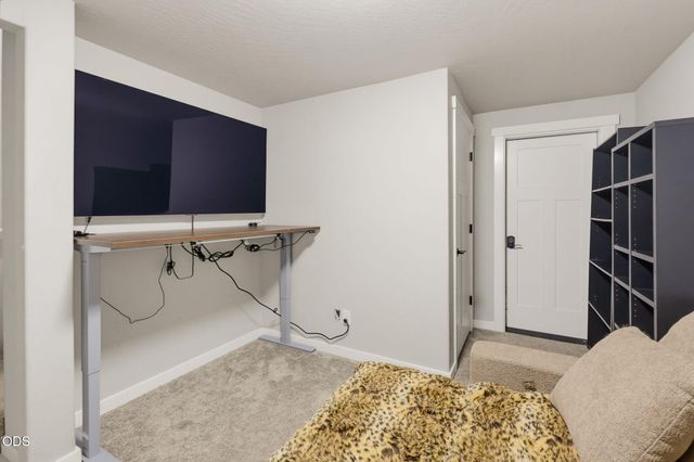 1031 Ruby Meadows Drive, Eagle Point, OR 97524