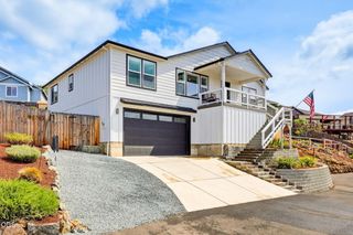 1031 Ruby Meadows Drive, Eagle Point, OR 97524
